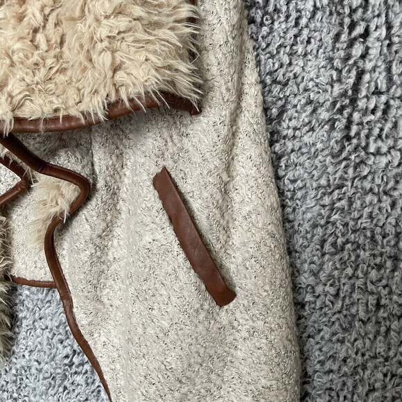 Love Tree Sherpa Vest Wool Blend w/ Vegan Leather Trim Ivory Women’s Large - Picture 7 of 12